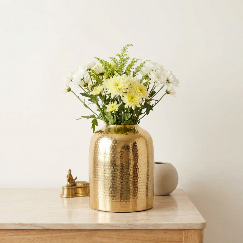 Round Hammered Gold Metal Flower Vase – Premium Decorative Table Vase